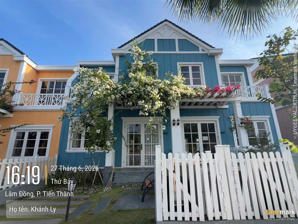 Chỉ 3,8 tỷ có ngay nhà phố 120m2 + nội thất 4 phòng ngủ vị trí đẹp, khai thác cho thuê tốt
