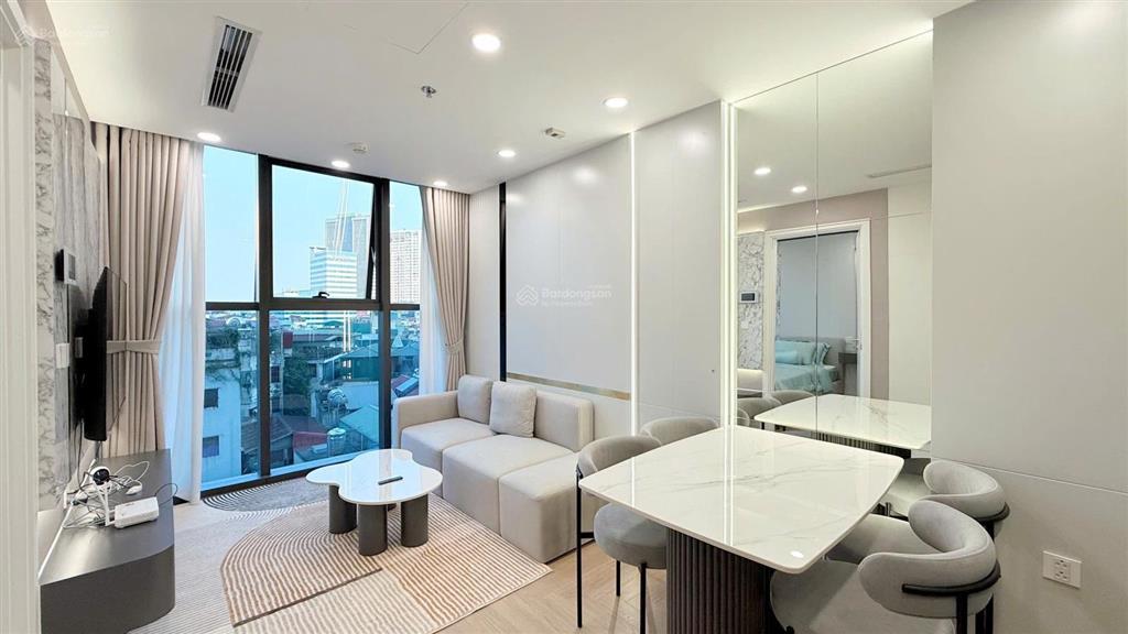 Cho thuê căn hộ cao cấp 90 đường láng the ninety complex 2 ngủ full đồ mới cao cấp giá chỉ 16tr