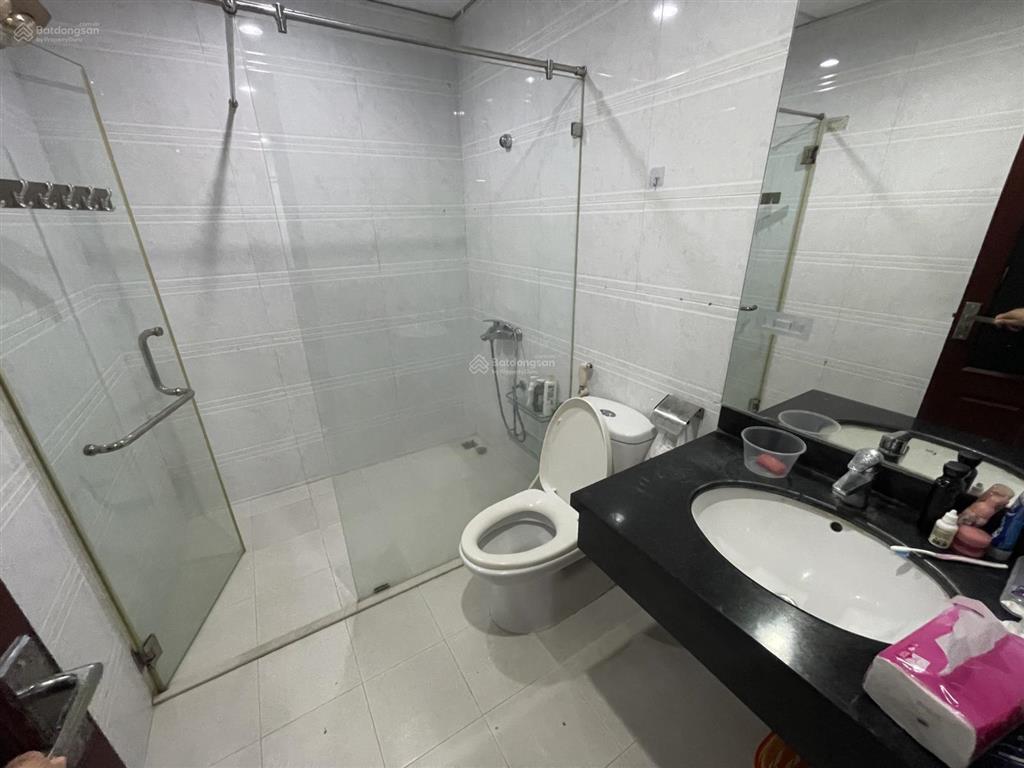 Cho thuê căn hộ 17t hoàng đạo thuý, 120m 2 ngủ full đồ đẹp giá chỉ 16 triệu/ tháng