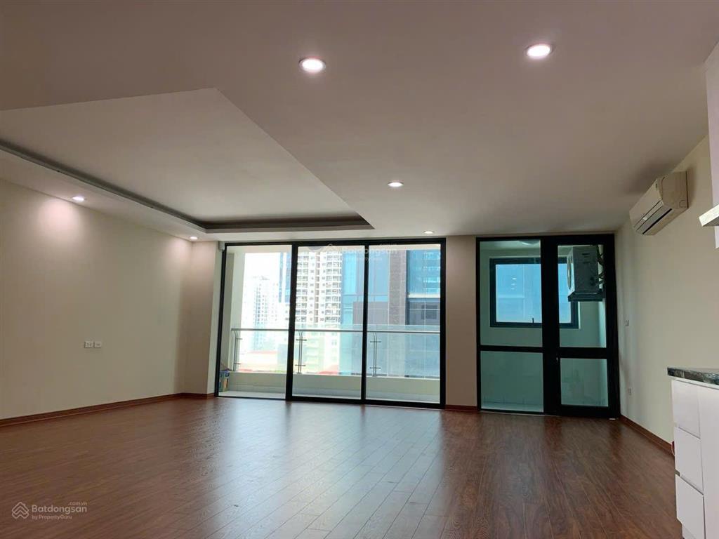 Chính chủ ký gửi bán căn góc golden land 145m2, 3 ngủ full nội thất giá chỉ 12 tỉ