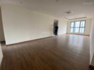 Cho thuê căn hộ golden west lê văn thiêm, 107m2, 3 phòng ngủ + 1 đa năng cơ bản giá 17 triệu/tháng