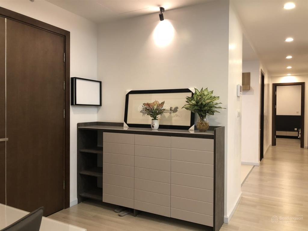 Cho thuê căn hộ 18t trung hòa nhân chính, 116m2, 3 ngủ full đồ giá chỉ 16 triệu/ tháng