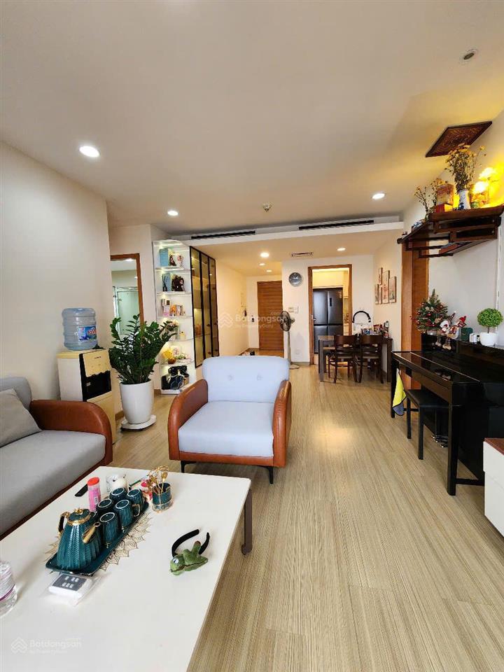 Cho thuê căn hộ hei tower ngụy như kon tum, 155m2, 3 ngủ full đồ căn góc giá chỉ 17tr /tháng