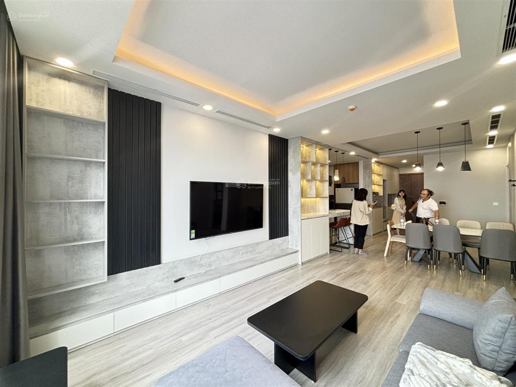 Cho thuê căn hộ times tower hcc1 35 lê văn lương, 135m2, 3 phòng ngủ full đồ giá chỉ 19,5 triệu