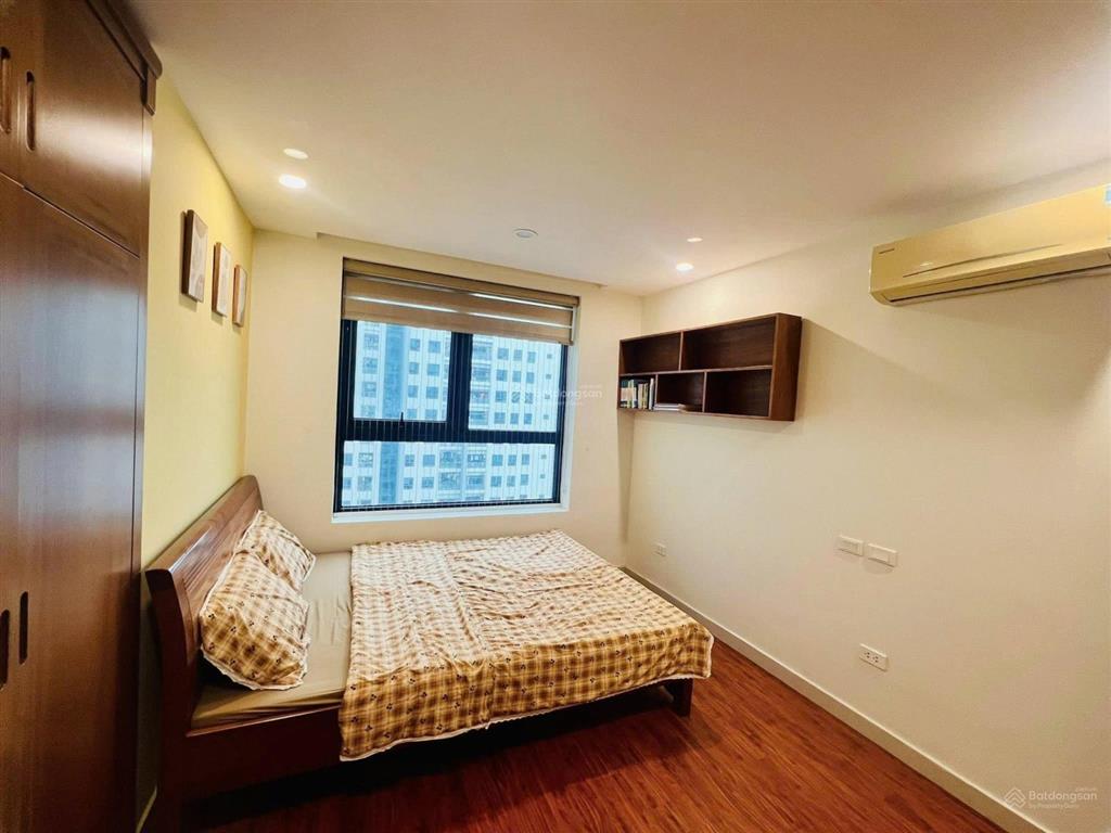 Hot! cho thuê căn hộ golden land 3 phòng ngủ full đồ đẹp cao cấp chỉ 15 triệu/tháng