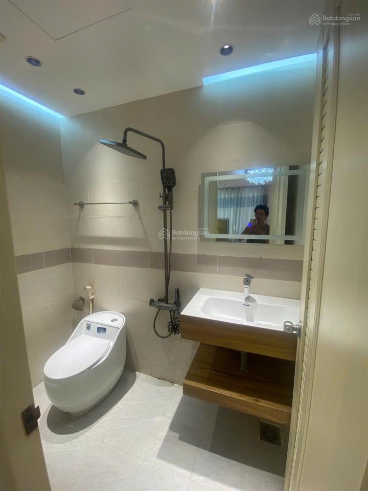 Bán gấp cc cây mai q.11, có sổ hồng, dt 48m2, 2pn 1wc giá 2.8 tỷ.  0937 349 *** tuấn giá thật