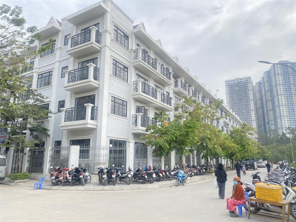 Bán liền kề đại kim  nguyễn xiển 74m nhà 5 tầng, sẵn ô chờ thang máy giá 24,xtỷ cho thuê 26tr/th