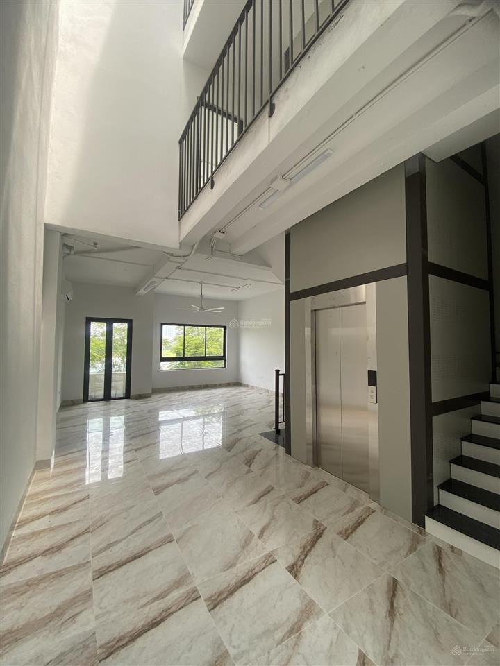 Cho thuê văn phòng 92m2 tại the manor central park, giá siêu hời 200 nghìn / m2/th