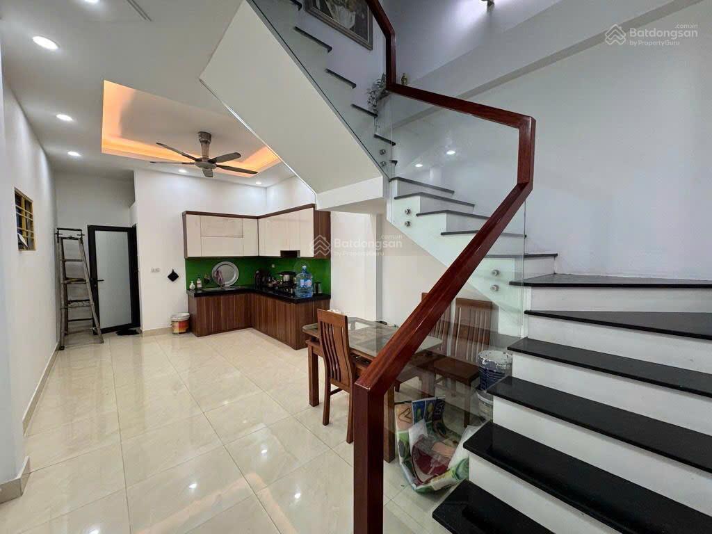 Bán nhà riêng tại thọ am, 33m2  4 tầng  4 ngủ  5,3 tỷ pháp lý đầy đủ