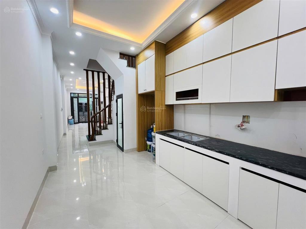 Bán nhà riêng 4 tầng gần cây xăng đông mỹ  40m2 ô tô đỗ cửa