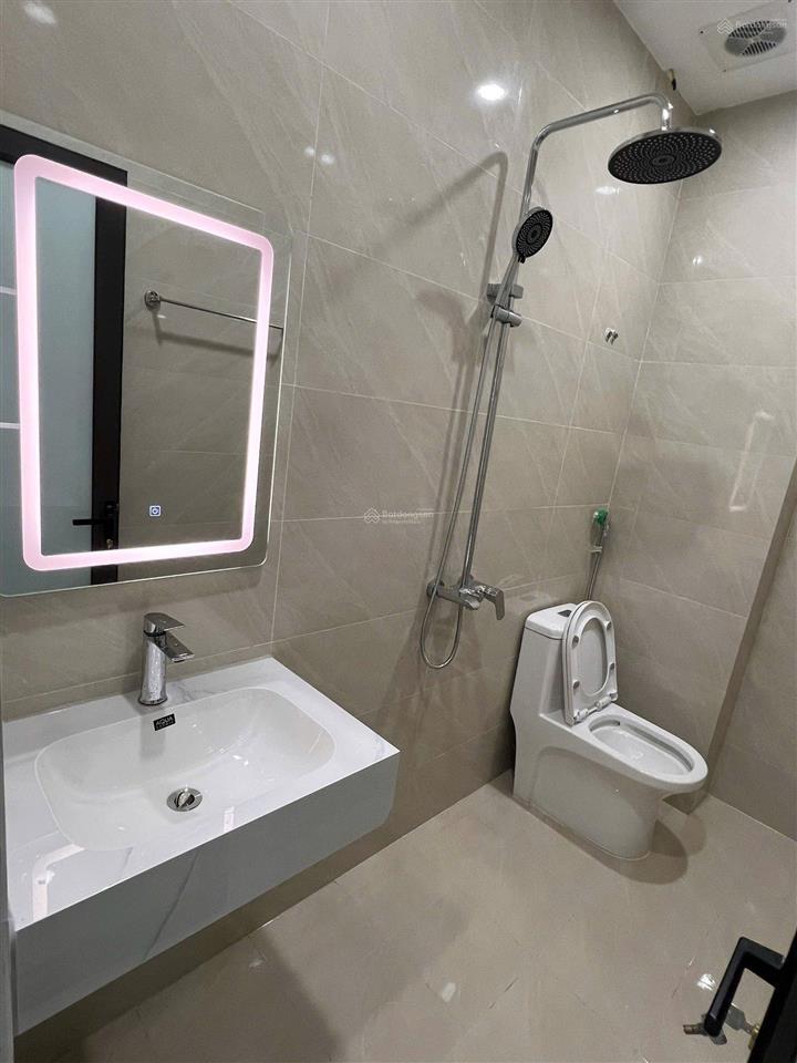 Bán nhà riêng 4 tầng gần cây xăng đông mỹ  40m2 ô tô đỗ cửa