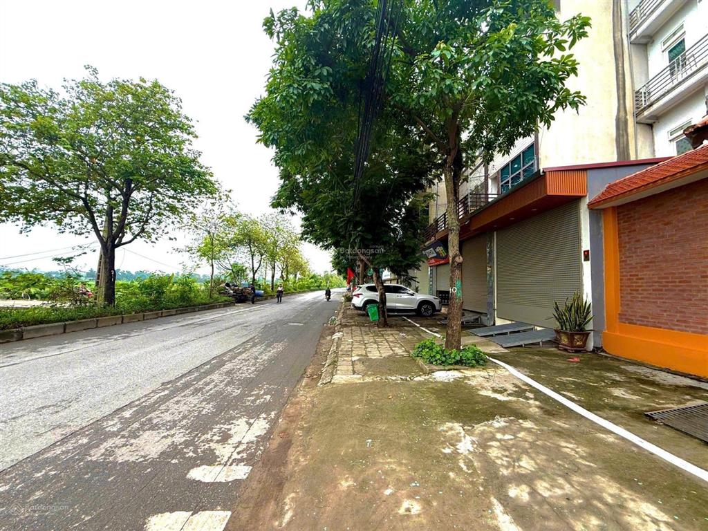 Lô góc đại áng  ngõ ô tô  sát nguyễn quốc trinh 73m2 8,5 tỷ