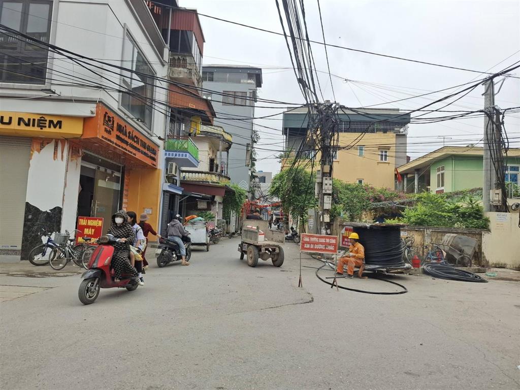 Bán nhà dân xây mặt phố tại vĩnh quỳnh, 8,99 tỷ, 75m2, kinh doanh đỉnh