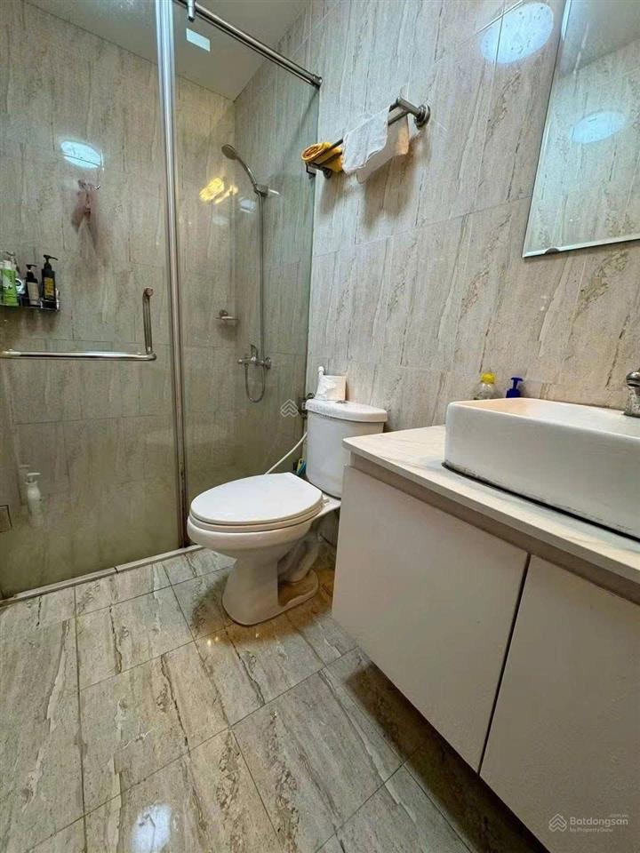 Bán căn hộ chung cư 63m2, 4,63 tỷ tại tứ hiệp plaza view đẹp chỉ với 2pn, 2wc