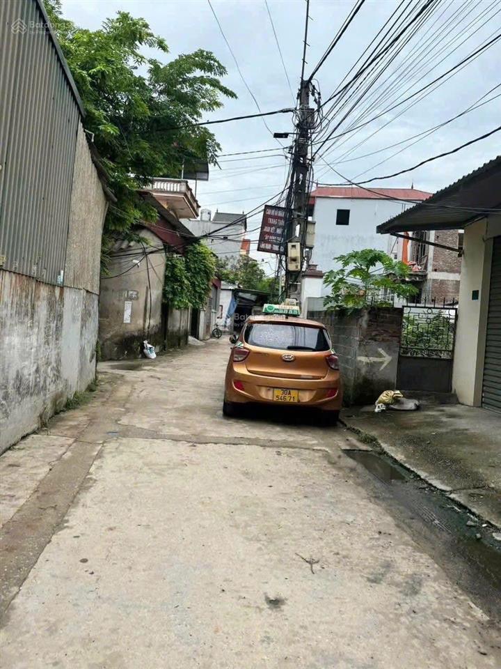 Bán đất nhị khê 40m2 3,75 tỷ  ngõ thông  gần ô tô  gần ga ngọc hồi