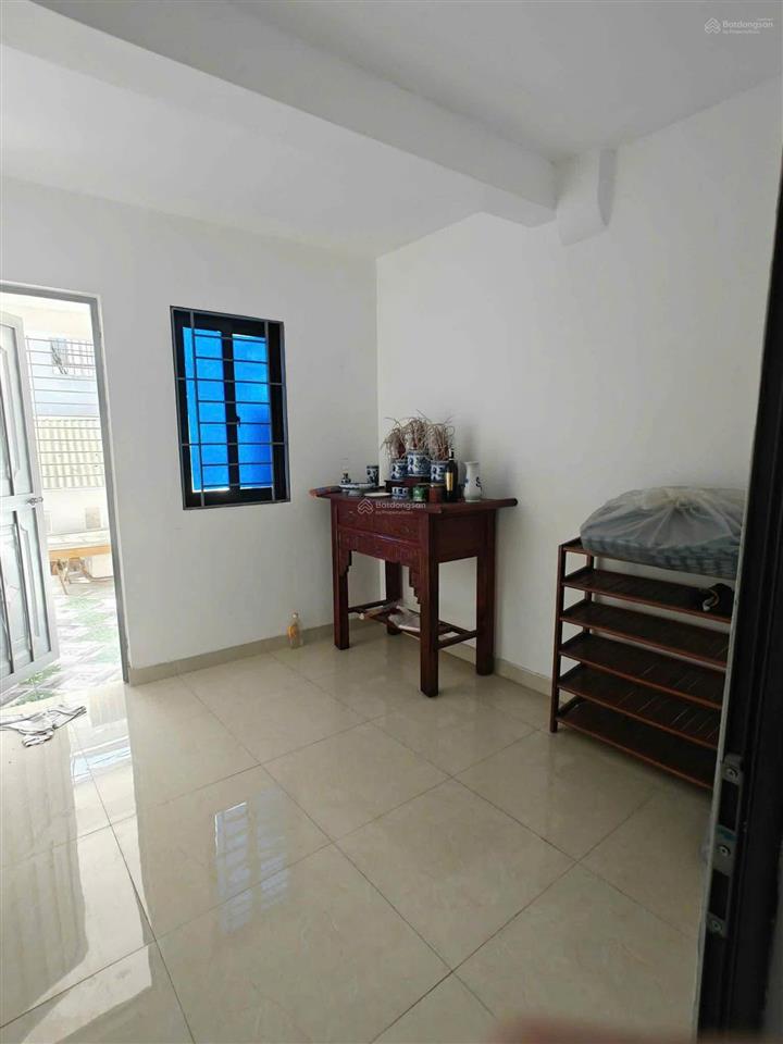 Bán nhà riêng tại ngọc hồi, 42m2  4 tầng  5,6 tỷ gần bến xe nước ngầm
