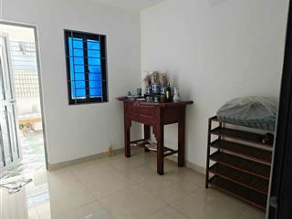 Bán nhà riêng tại ngọc hồi, 42m2  4 tầng  5,6 tỷ gần bến xe nước ngầm