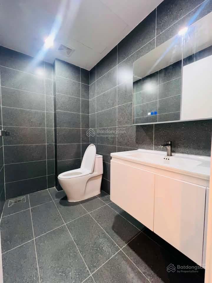 Bán toà văn phòng phố tân mai  85m2  6 tầng thang máy  mt 5,1m ô tô tránh  kinh doanh