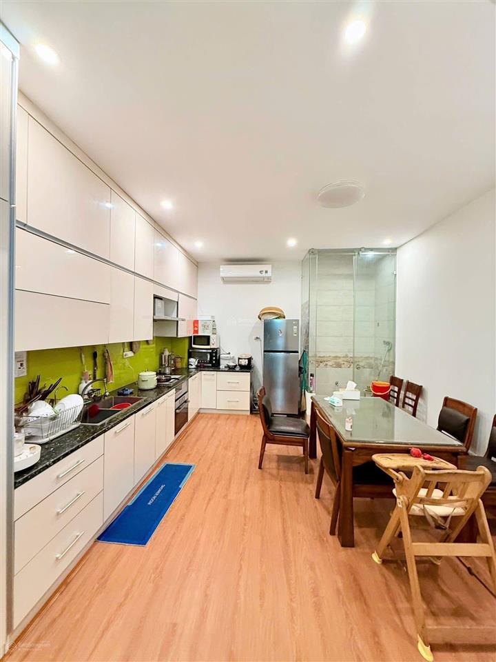 Phân lô phố lạc trung, ngõ to như phố, vỉa hè, ôtô tránh. 70m2 x 5tầng, nội thất nhập khẩu. 24,5 tỷ