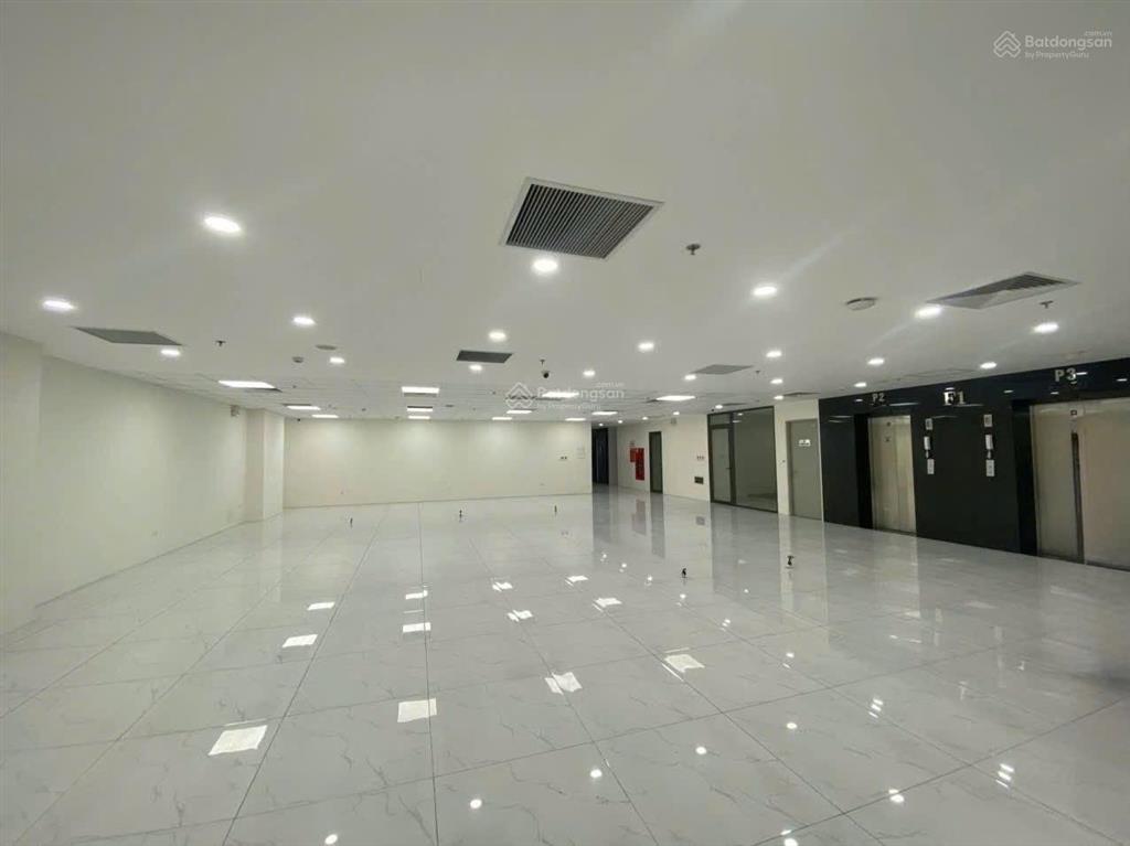 Siêu phẩm cầu giấy  tòa văn phòng 605m2  30m mặt tiền  full pccc  hoàn công  dòng tiền khủng