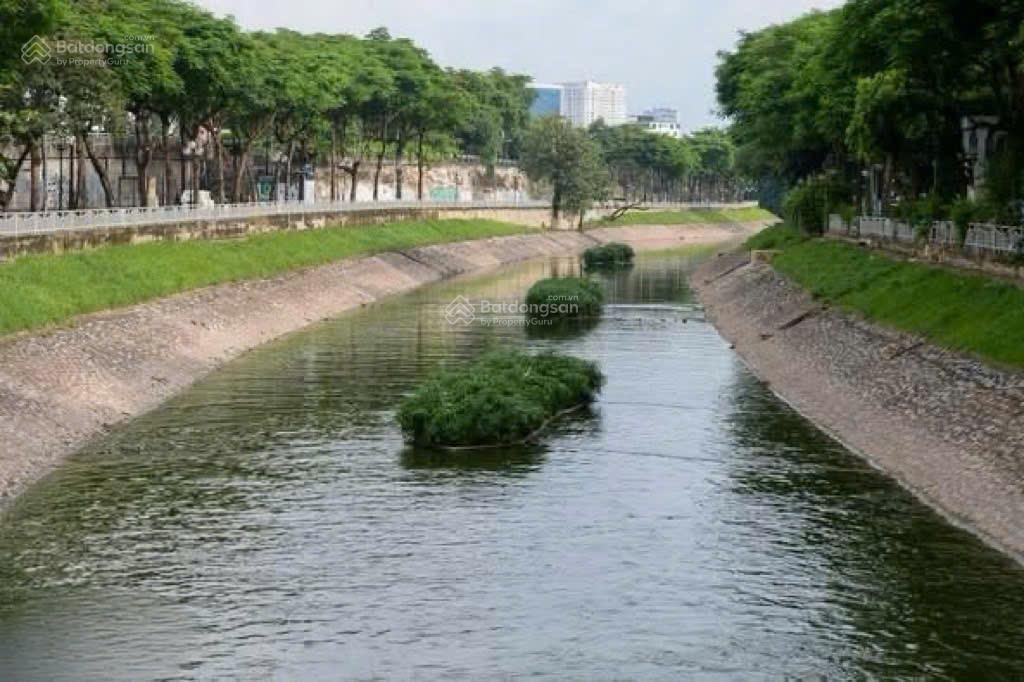 Bán đất vàng mặt phố vũ tông phan  250m2  mt 9,6m  vị trí kim cương  giá chỉ hơn 500tr/m2