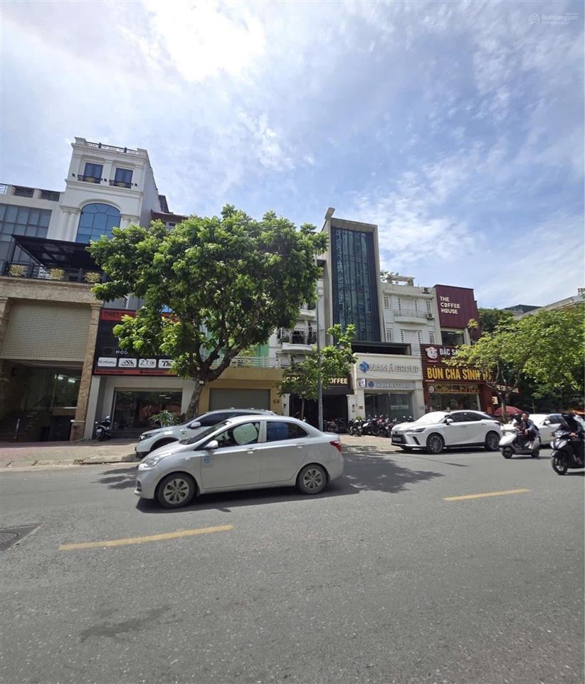 Bán tòa nhà mặt phố vũ phạm hàm 150m, 7 tầng, 2 mặt phố. dòng tiền 150 triệu/tháng. vị trí đắc địa.