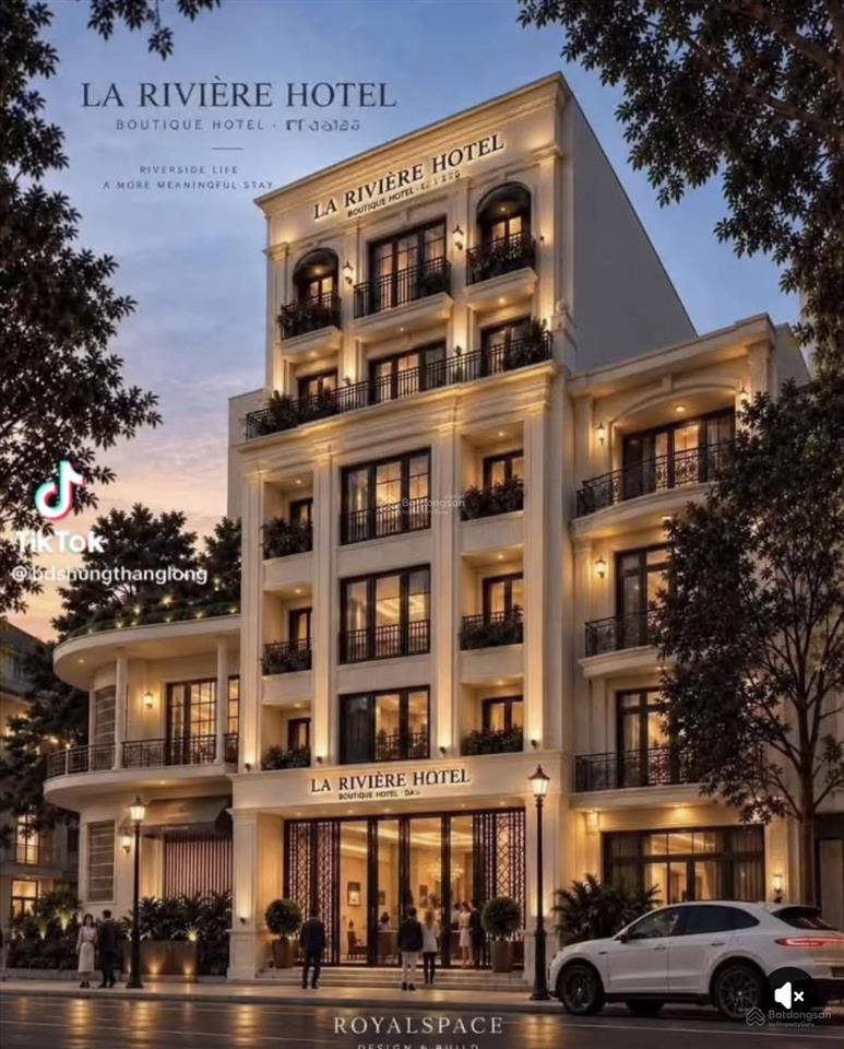 Bán khách sạn mặt phố hàng bông  hoàn kiếm. 222m  10 tầng  bể bơi vô cực. dòng tiền 500tr/tháng