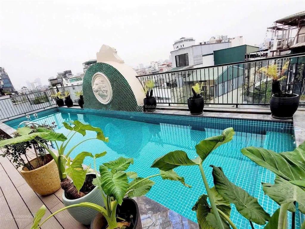 Bán khách sạn 4 sao giảng võ ba đình, 280m, 10 tầng, mt 14m, 50 phòng, doanh thu 1,7 tỷ/tháng