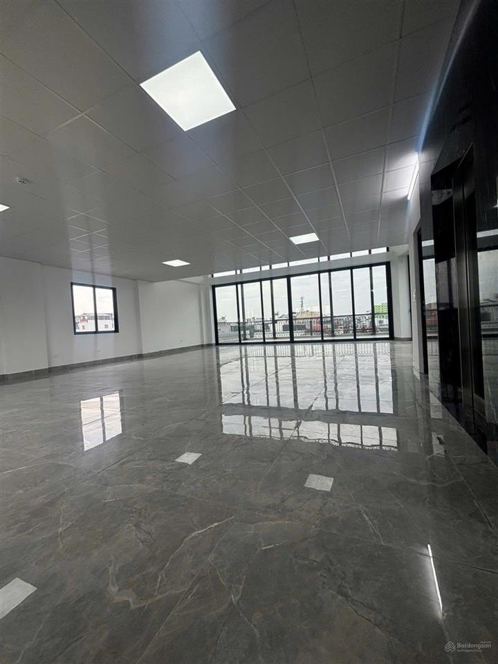 67,5 tỷ  sở hữu building mặt phố hồng tiến lô góc 150m, 8 tầng, mặt tiền 7,8m giá đầu tư