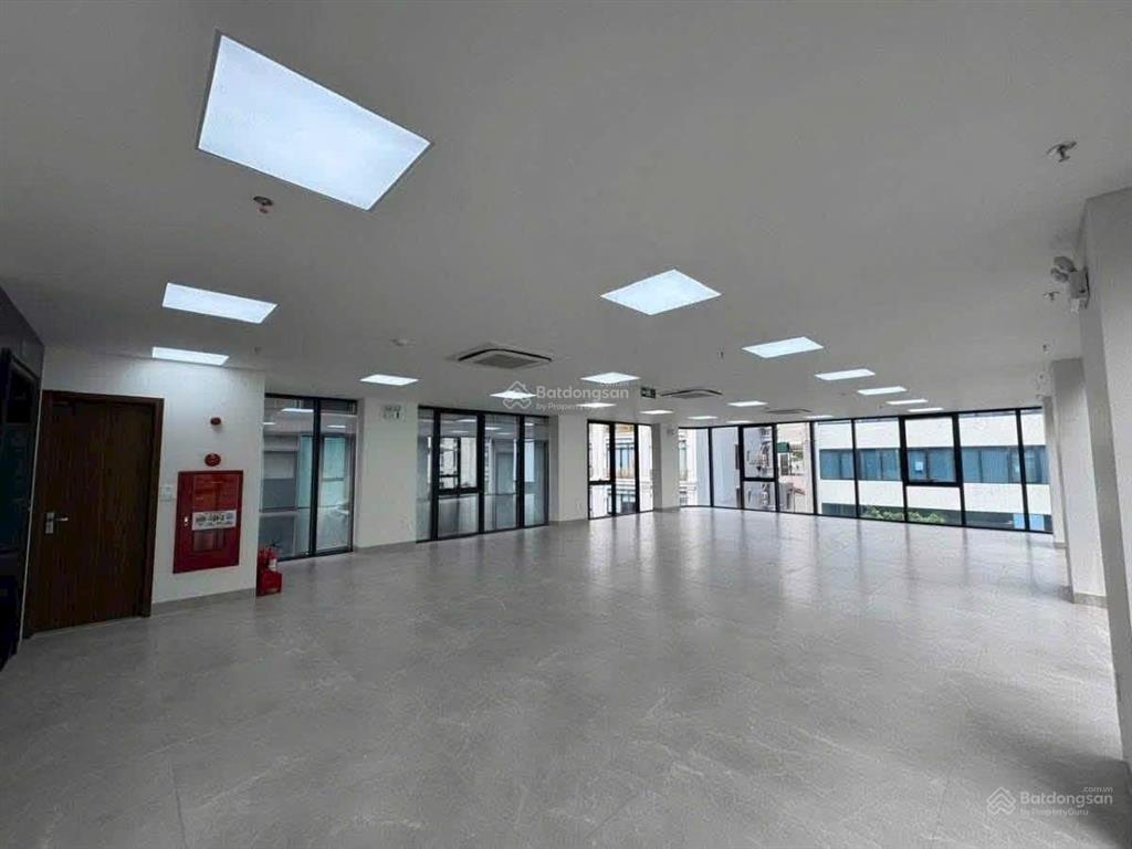 Lê trọng tấn tòa vp mặt phố 160m 9 tầng mt 9m 3 mặt thoáng tài sản lớn, vị trí đắc giá.