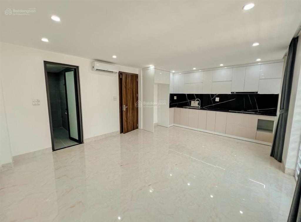 Bán nhà phân lô vip tân mai  ô tô tránh  8 tầng thang máy, gara ô tô, mặt tiền 5,8m. giá 16,9 tỷ
