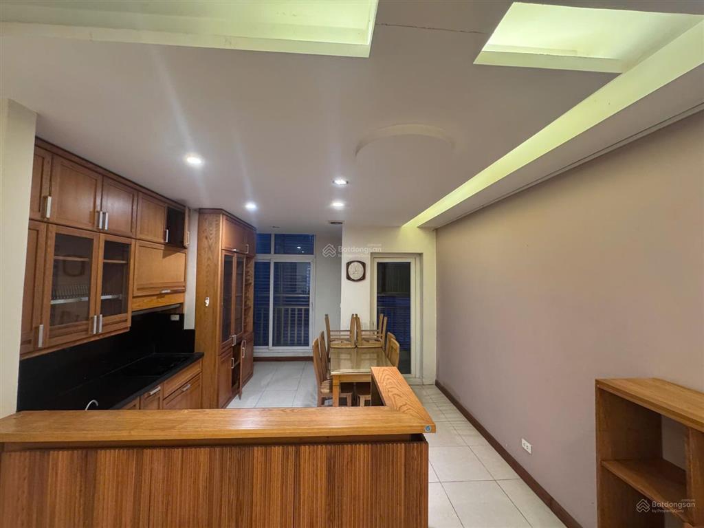 Cho thuê ch 3pn, 2wc, 146m2, giá ưu đãi tại chung cư 170 đê la thành, đống đa, hà nội