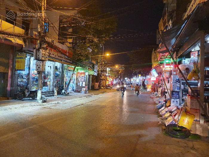 Bán nhà phố yên tiền phong  đường ô tô  cạnh phố yên  gần đại học tài chính