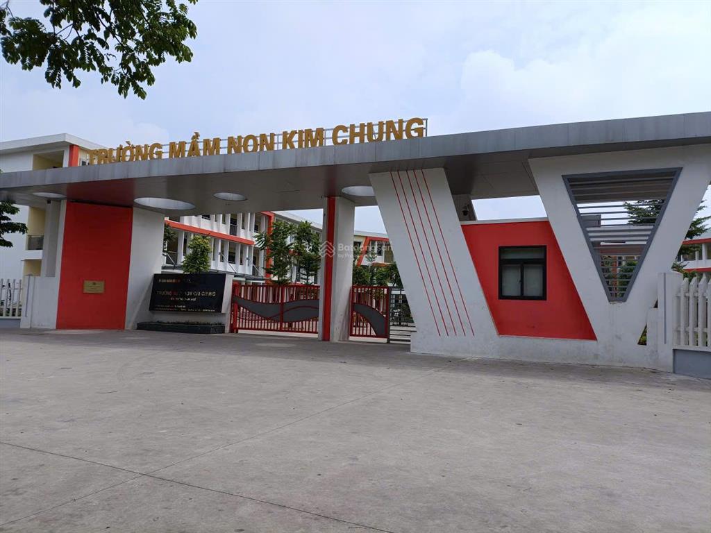 Đất view công viên  sáng mở cửa hít khí trời, tối đi bộ thư giãn