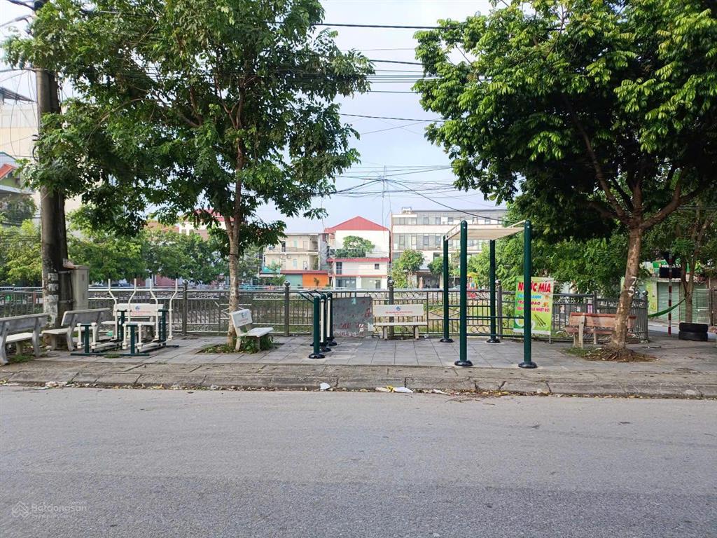 Ô tô vào đất  gần hồ điều hòa và trường các cấp  mảnh đất đẹp giá đầu tư