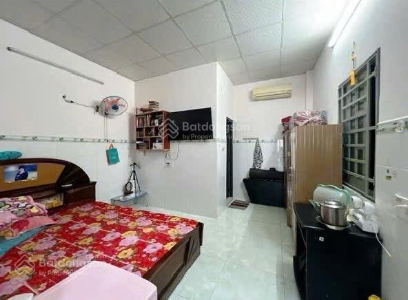 Đình nghi xuân, quận bình tân  4x13m  4 tầng (4pn)  hẻm 6m  ngay chợ 4 xã  5,35 tỷ