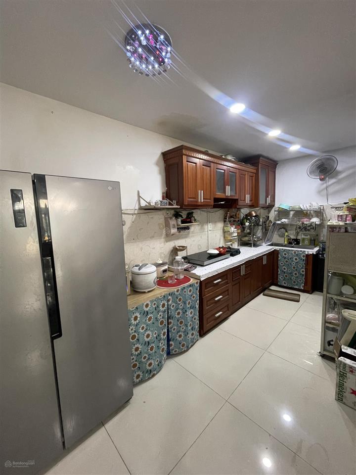 Bán nhà 3 tầng (3pn, 3wc)  59m2 tại trịnh đình trọng, phú trung, q.tân phú, hẻm 6m thông.