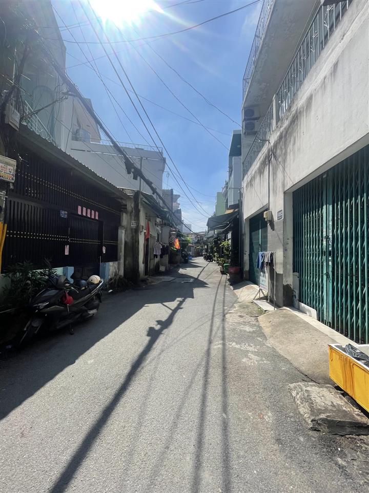 Bán nhà 3 tầng (3pn, 3wc)  59m2 tại trịnh đình trọng, phú trung, q.tân phú, hẻm 6m thông.