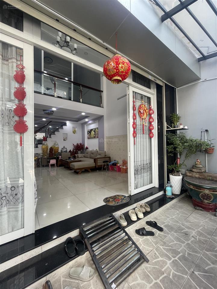 Bán nhà 3 tầng (3pn, 3wc)  59m2 tại trịnh đình trọng, phú trung, q.tân phú, hẻm 6m thông.
