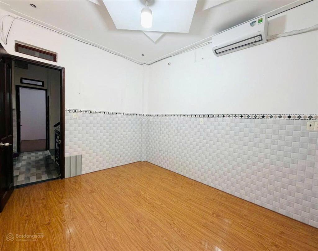 Hẻm thông, xe hơi đến nhà  nguyễn đình chiểu quận 3  37m2, 5 tầng, 7pn.