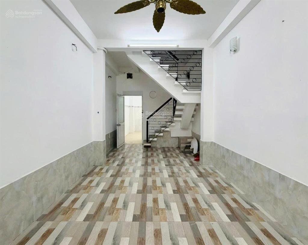 Hẻm thông, xe hơi đến nhà  nguyễn đình chiểu quận 3  37m2, 5 tầng, 7pn.