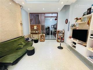 Hẻm 3m, cách 3 căn ra mt rạch xuyên tâm  46m2 ngang 4.2m, 4 tầng.