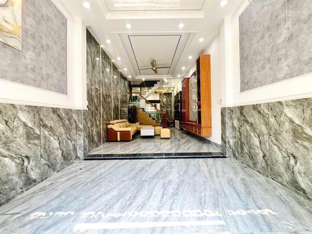 Mt đường gần gò xoài đẹp lung linh 4x15  5 tầng bình tân nhỉnh 7 tỏi