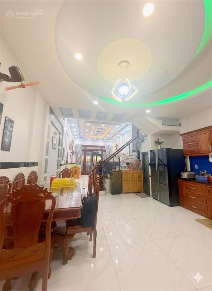 Gần aeon t.phú  bhh  bình tân, (100m2) 5x 20m  3 tầng  nhà mới, sổ vuông, nhỉnh 7 tỷ