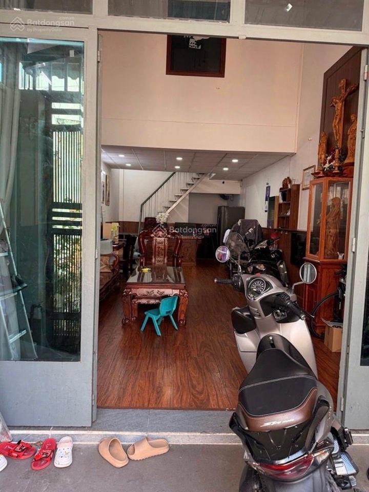 Nhà cấp 4, 60m2, 4x15, ngay gần chợ gò xoài, giáp tân phú, cách tp 5p đi xe, chỉ 4.2 tỷ