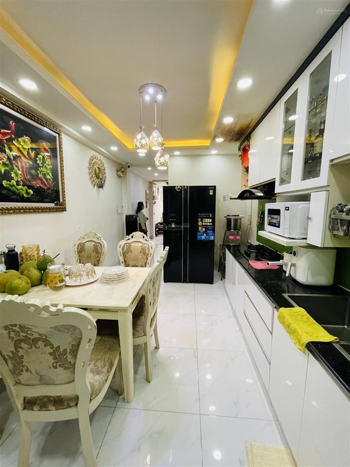 Bán nhà hẻm xe hơi đường 3/2  106m2  19 tỷ