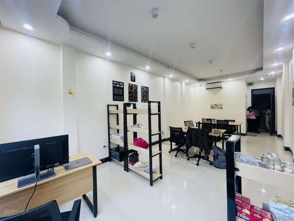Cho thuê văn phòng 60m2 tại phố nguyễn tuân, thanh xuân, sẵn nội thất, view thoáng