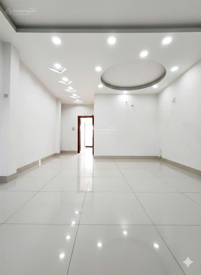 Siêu phẩm mặt tiền kinh doanh  4 tầng lạc long quân (4.5 x 14.2m) doanh thu 30tr/tháng  23.7 tỷ