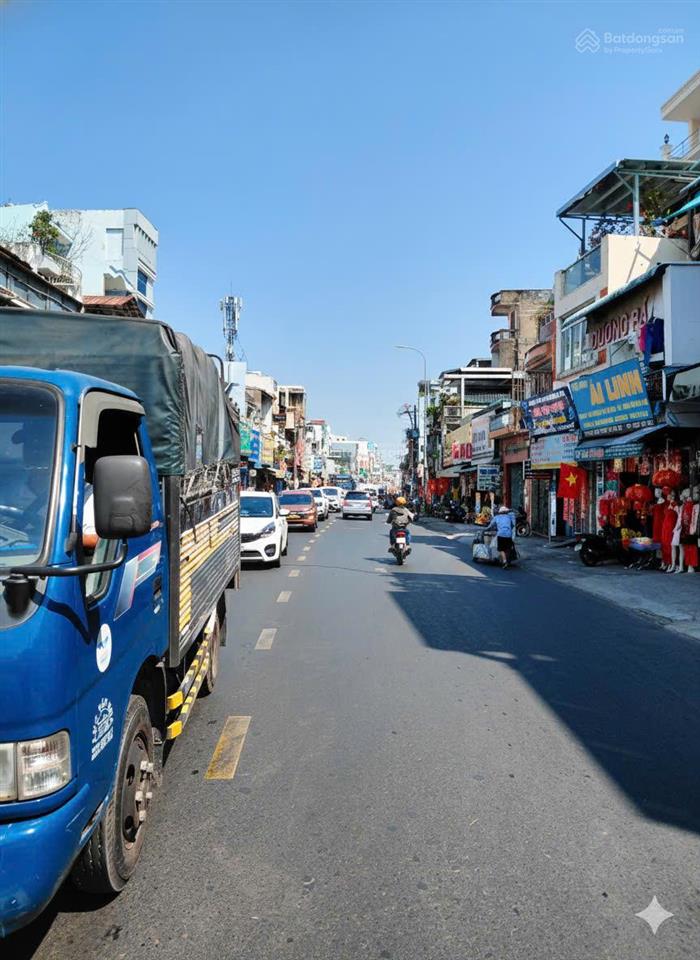 Siêu phẩm mặt tiền kinh doanh  4 tầng lạc long quân (4.5 x 14.2m) doanh thu 30tr/tháng  23.7 tỷ