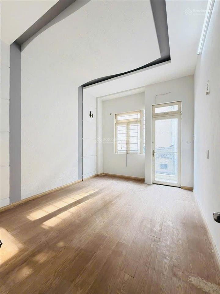 (new) không căn so sánh  huỳnh văn nghệ 4 tầng (3,5 x 11m) 5 phòng ngủ  hẻm xe hơi thông